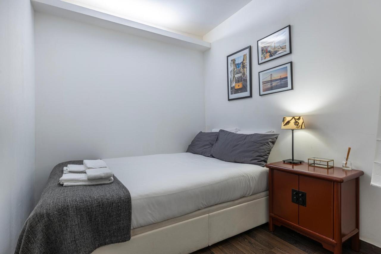 Alfama'S Heart Apartment By Lovelystay ลิสบอน ภายนอก รูปภาพ